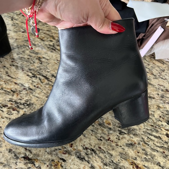 Chanel leather boots - Picture 10 of 16